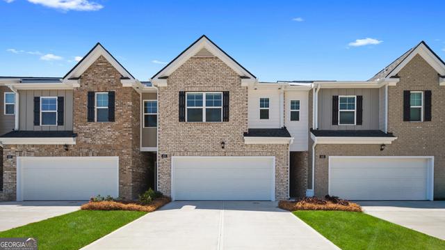 1328 Aura Ln, Lawrenceville, GA 30045
