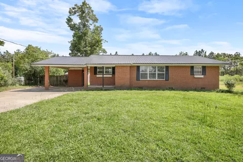 120 Francis Ave, Swainsboro, GA 30401