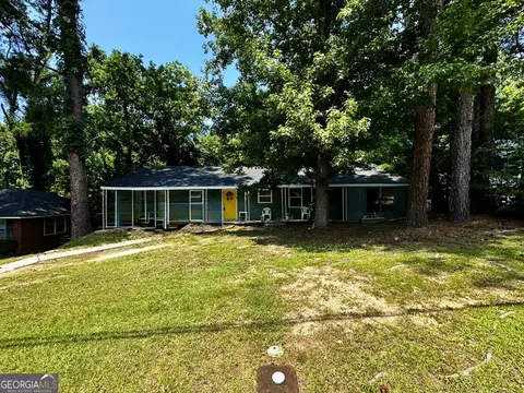 1315 Edna Pl, Macon, GA 31204