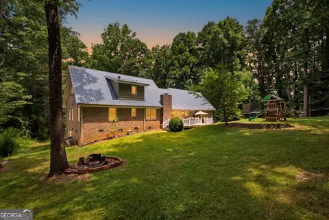 Exterior - 147 Ridgeway Cir, Cornelia, GA 30531 photo 2 of 13