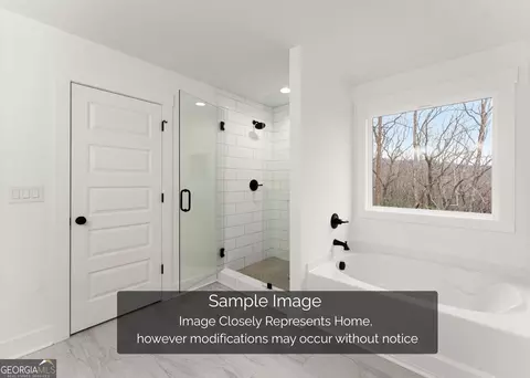 Bath - 328 Spring Field Dr, Clarkesville, GA 30523 photo 2 of 2