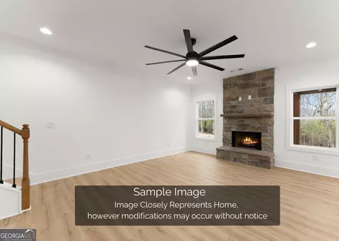 Living - 328 Spring Field Dr, Clarkesville, GA 30523 photo 2 of 2