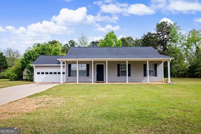 613 Coan Dr, Locust Grove, GA 30248