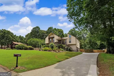 154 W Putnam Ferry Rd, Woodstock, GA 30189