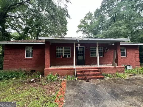 118 Meriwether St, Grantville, GA 30220