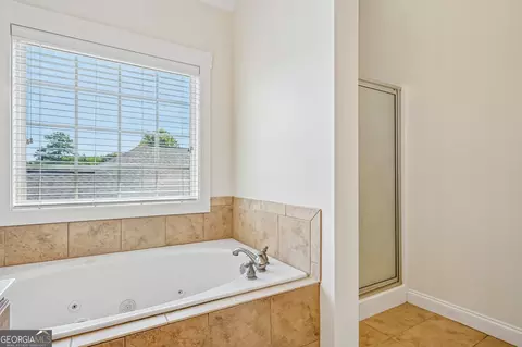 Bath - 115 Pratt Dr, Covington, GA 30014 photo 3 of 5