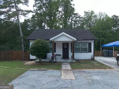 1520 Calvin Davis Cir, Lawrenceville, GA 30043