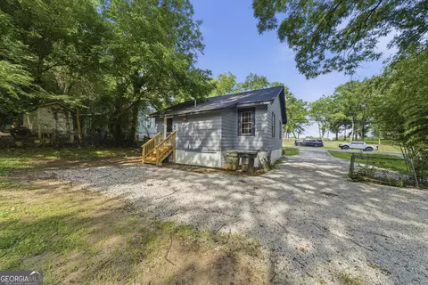207 N Laurel Ave, Greensboro, GA 30642