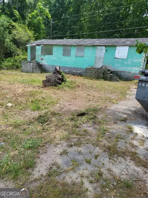 6965 Maddox Rd, Lithonia, GA 30058