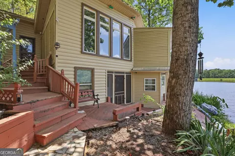 1049 Mountain Shadows Dr, Cleveland, GA 30528
