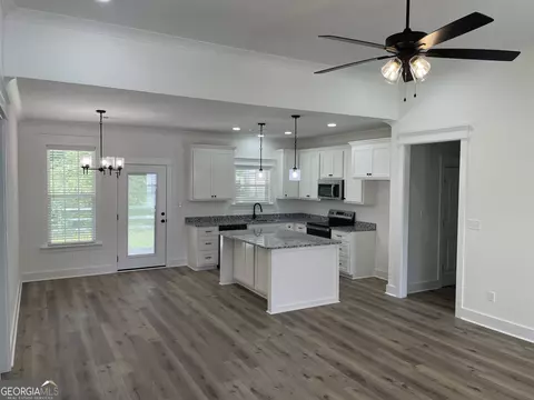 116 Pecan St, Cochran, GA 31014 photo 6
