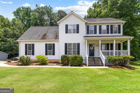 47 Nanette Dr, Newnan, GA 30265