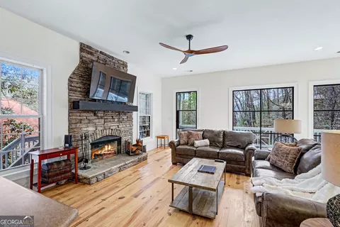 Living - 336 Fulton Rd, Tiger, GA 30576 photo 2 of 3