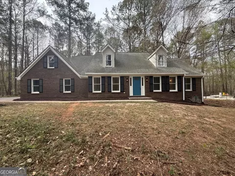 185 Melanie Ln, Fayetteville, GA 30214