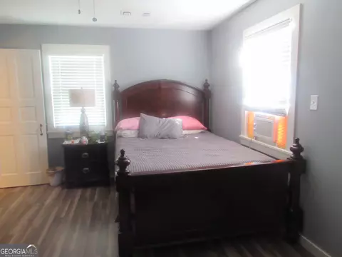 Bedroom - 433 Ga Highway 26 E, Cochran, GA 31014 photo 1 of 5