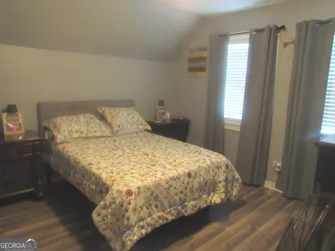 Bedroom - 433 Ga Highway 26 E, Cochran, GA 31014 photo 4 of 5