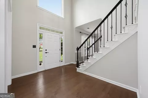 Entry Way - 490 Ruby Forest Pkwy, Suwanee, GA 30024 photo 3 of 7