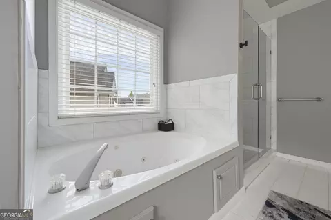 Bath - 490 Ruby Forest Pkwy, Suwanee, GA 30024 photo 3 of 4