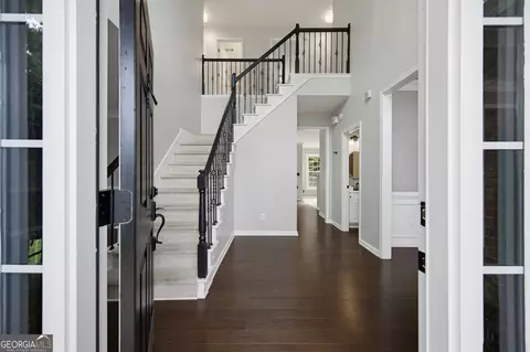 Entry Way - 490 Ruby Forest Pkwy, Suwanee, GA 30024 photo 2 of 7