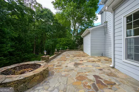 Exterior - 490 Ruby Forest Pkwy, Suwanee, GA 30024 photo 6 of 13