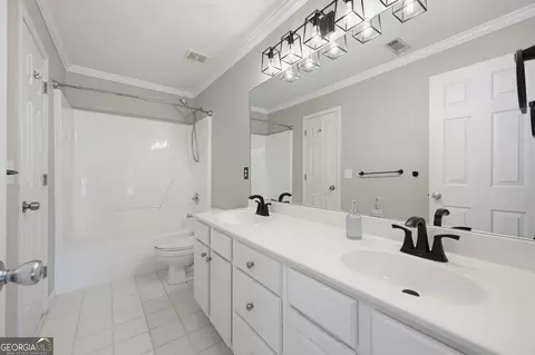 Bath - 490 Ruby Forest Pkwy, Suwanee, GA 30024 photo 4 of 4