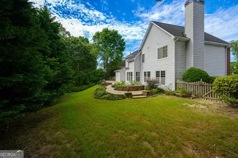 Exterior - 490 Ruby Forest Pkwy, Suwanee, GA 30024 photo 9 of 13