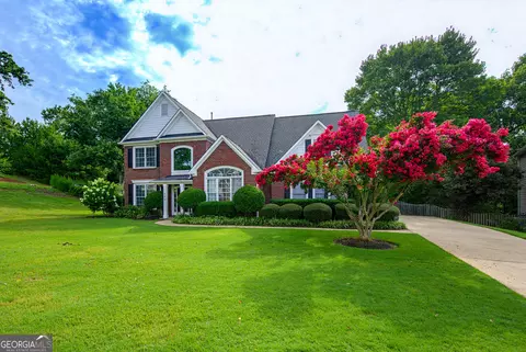 Exterior - 490 Ruby Forest Pkwy, Suwanee, GA 30024 photo 2 of 13