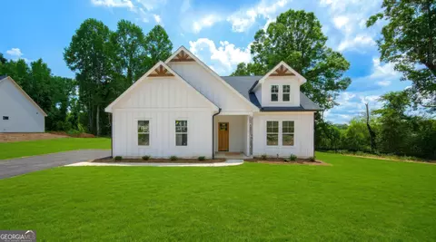 4835 Price Rd, Gainesville, GA 30506