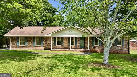 25 Montre Cir SE, Silver Creek, GA 30173