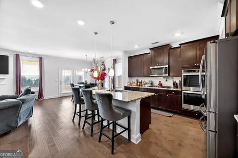 Kitchen - 419 Beachview Rd, Hampton, GA 30228 photo 3 of 3