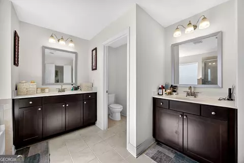 Bath - 419 Beachview Rd, Hampton, GA 30228 photo 3 of 5