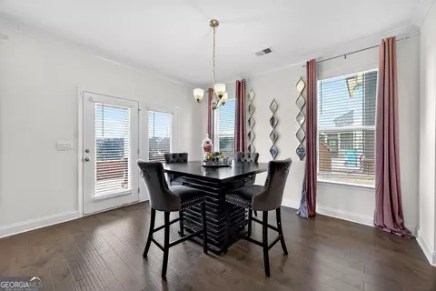Dining - 419 Beachview Rd, Hampton, GA 30228 photo 2 of 2