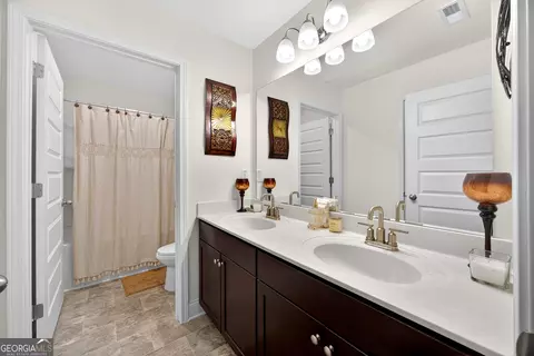 Bath - 419 Beachview Rd, Hampton, GA 30228 photo 5 of 5