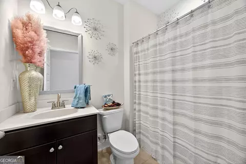 Bath - 419 Beachview Rd, Hampton, GA 30228 photo 1 of 5