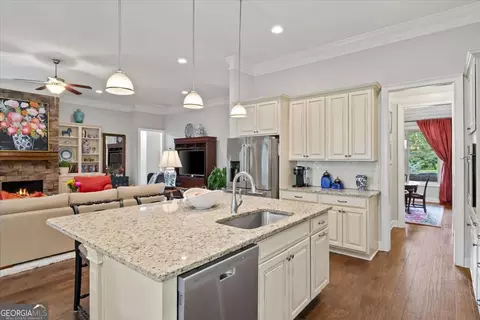 Kitchen - 103 Laurel Overlook, Canton, GA 30114 photo 6 of 6