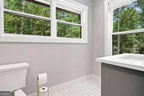 Bath - 1684 Fairview Rd, Jasper, GA 30143 photo 8 of 9