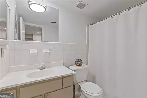 Bath - 3236 Henderson Mill Rd #1, Chamblee, GA 30341 photo 1 of 2