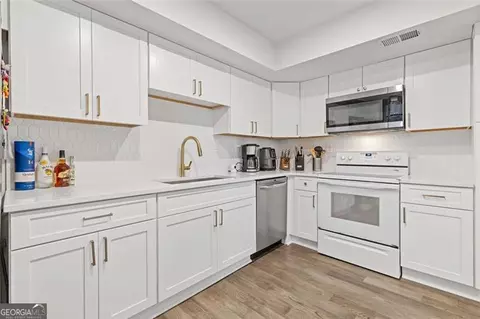 Kitchen - 3236 Henderson Mill Rd #1, Chamblee, GA 30341 photo 1 of 3