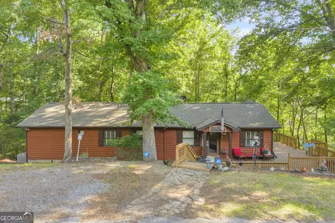 6311 Sparrow Ct, Gainesville, GA 30506