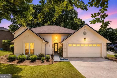 105 River Terrace Pt, Roswell, GA 30076