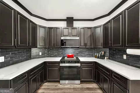 Kitchen - 195 Keys Ferry Rd, Jackson, GA 30233 photo 2 of 2
