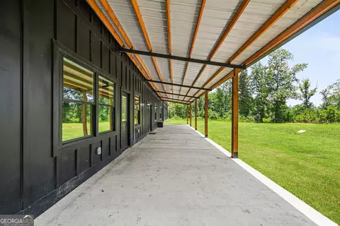 Exterior - 195 Keys Ferry Rd, Jackson, GA 30233 photo 4 of 7