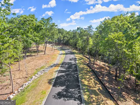 209 Chimney Oaks Trl, Cleveland, GA 30528