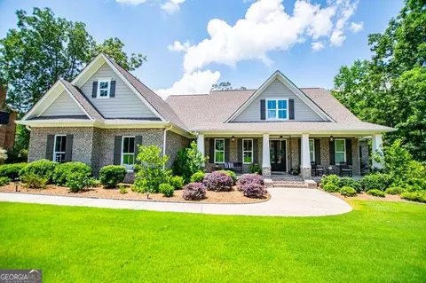 7503 Elderberry Dr, Douglasville, GA 30135