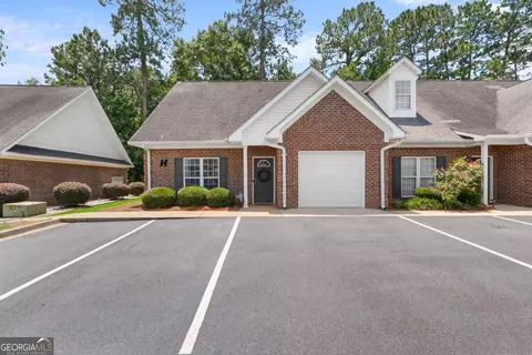 8100 Burkhalter Rd #801, Statesboro, GA 30461