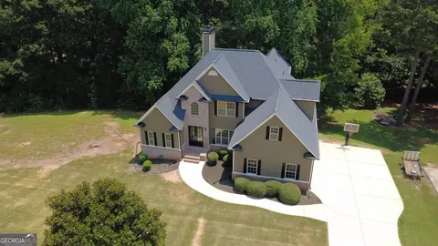 623 Henning Dr, Winder, GA 30680 photo 5