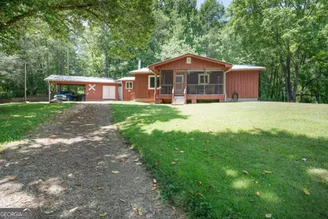 132 Mockingbird Ln, Mccaysville, GA 30555