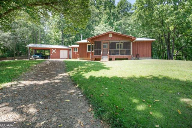 132 Mockingbird Ln, Mccaysville, GA 30555