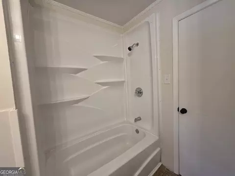 Bath - 372 Foreacre St, Cornelia, GA 30531 photo 3 of 4