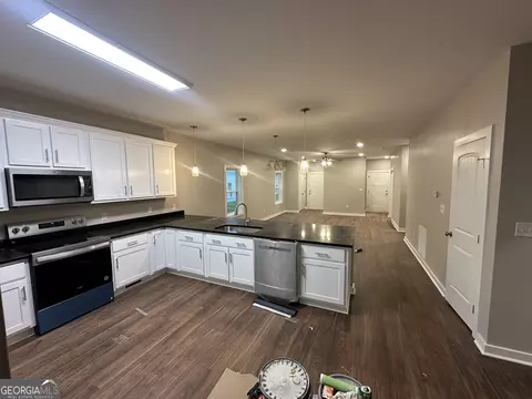 Kitchen - 113 Sidetrack Cir, Comer, GA 30629 photo 1 of 4